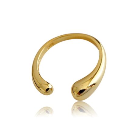Curve Style Ring