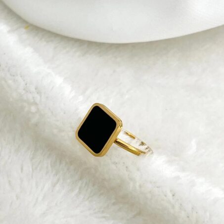 Elegant Black Square Enamel Ring