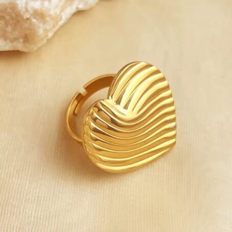 Gold Shell Leaf Ring