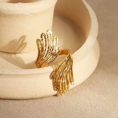 Golden Angel Wings Ring