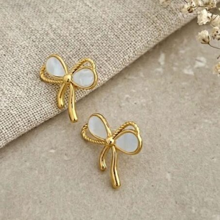 Bow Earing