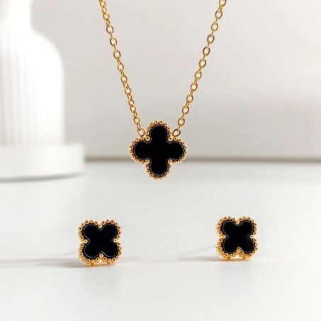 Onyx & Pearl Clover Jewelry Set